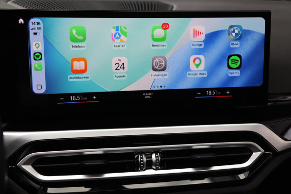 BMW 3 Serie Touring 320e / PANODAK / KEYLESS / CAMERA / CARPLAY / ELEK TREKHAAK / STOELVERW