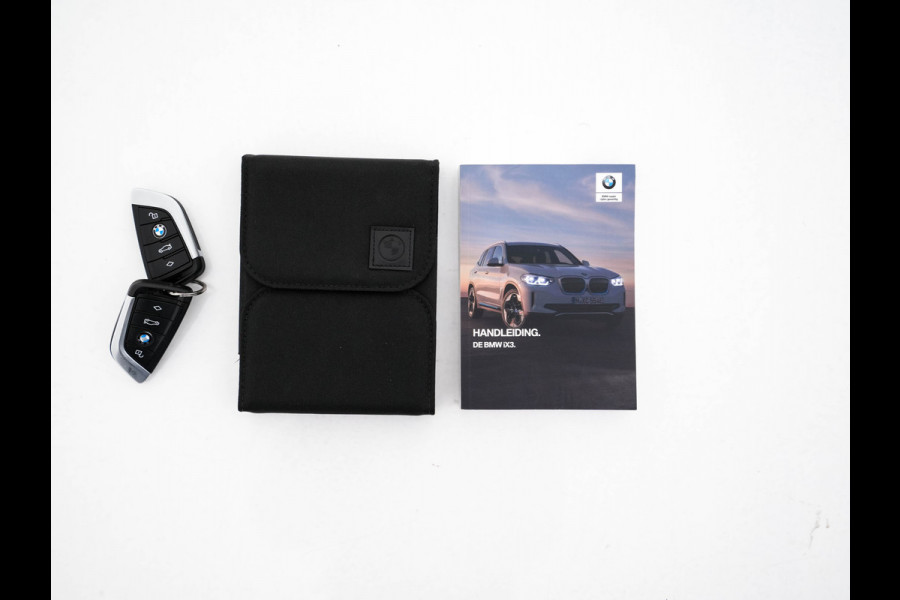 BMW iX3 Executive 80 kWh [3-Fase-11kW ] {SoH-98%} (INCL-BTW) Aut. *PANO | LEATHER | ADAPTIVE-CRUISE | FULL-LED | MEMORY-PACK | BLIND-SPOT |  DIGI-COCKPIT | HEATED-COMFORTSEATS | KEYLESS | CAMERA | DAB+ | 19''ALU*