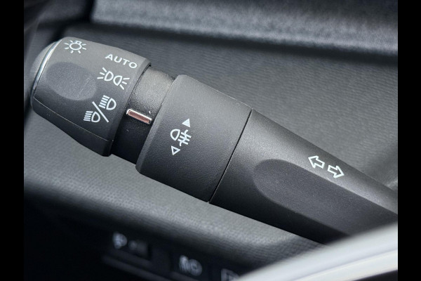 Peugeot 308 SW 1.6 Plug-in Hybrid 180 Allure PHEV | STOELVERWARMING| DEALER ONDERHOUDEN| DODE HOEK SENSOR| ACHTERUITRIJCAMERA| RIJKLAARPRIJS INCL. 12 MND BOVAG GARANTIE|