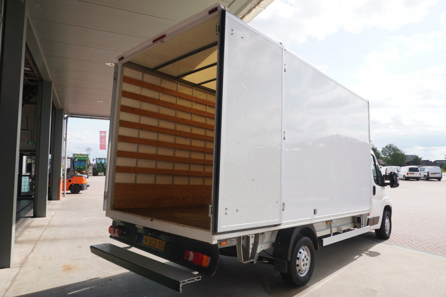 Peugeot Boxer 335 2.0 BlueHDI 131PK L3 Pro Meubelbak Airco | Camera | Navi | achterdeuren