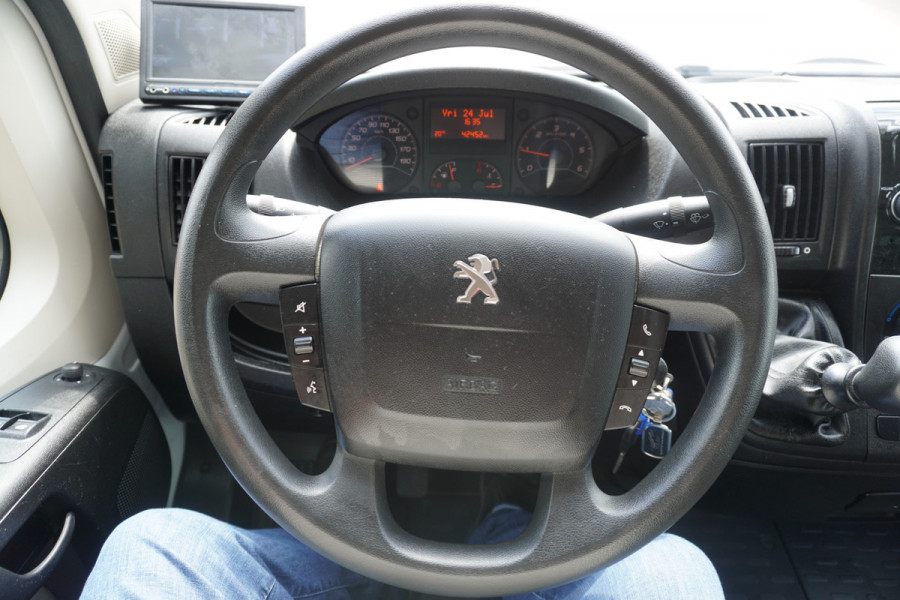Peugeot Boxer 335 2.0 BlueHDI 131PK L3 Pro Meubelbak Airco | Camera | Navi | achterdeuren