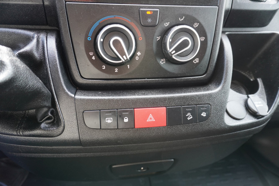 Peugeot Boxer 335 2.0 BlueHDI 131PK L3 Pro Meubelbak Airco | Camera | Navi | achterdeuren