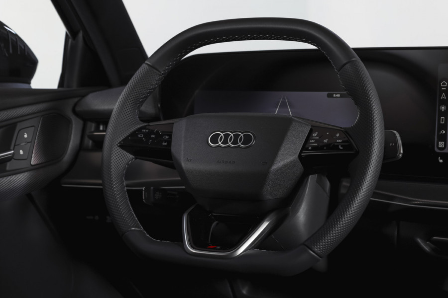 Audi Q3 1.5 e-hybrid 272 PK S edition | S/K-Panodak | Elek. Trekhaak | Tech Pack Plus | Adapt. Cruise | Stoel-+Stuurverw. | Camera | NAV+App. Connect | Elek. Klep | LM 20" | 7257