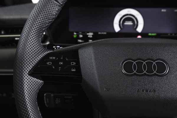 Audi Q3 1.5 e-hybrid 272 PK S edition | S/K-Panodak | Elek. Trekhaak | Tech Pack Plus | Adapt. Cruise | Stoel-+Stuurverw. | Camera | NAV+App. Connect | Elek. Klep | LM 20" | 7257