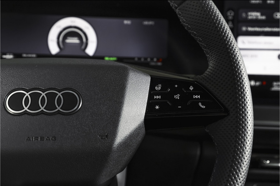 Audi Q3 1.5 e-hybrid 272 PK S edition | S/K-Panodak | Elek. Trekhaak | Tech Pack Plus | Adapt. Cruise | Stoel-+Stuurverw. | Camera | NAV+App. Connect | Elek. Klep | LM 20" | 7257