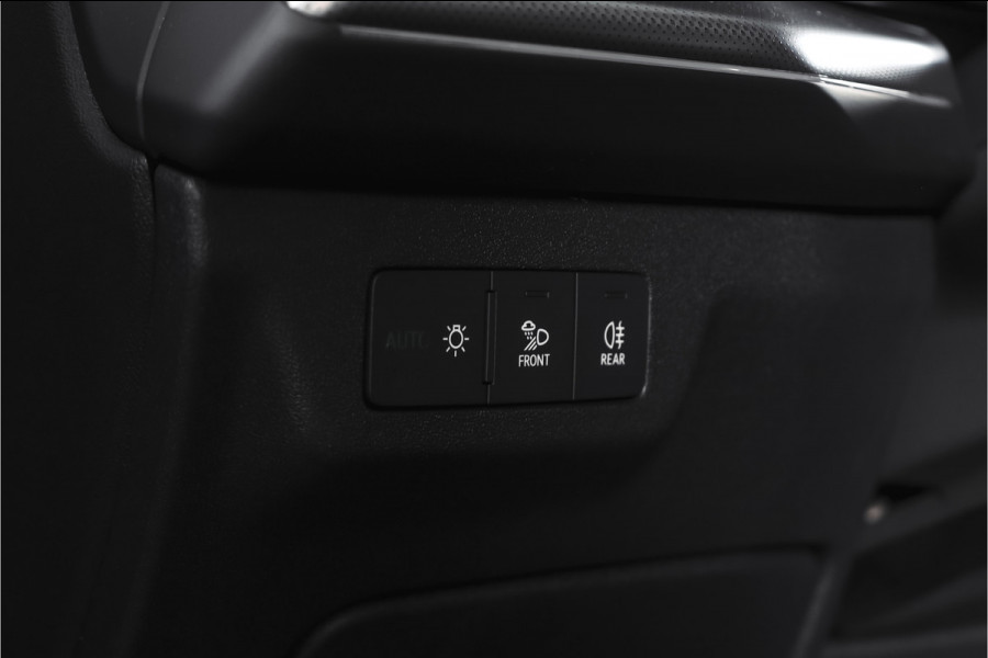 Audi Q3 1.5 e-hybrid 272 PK S edition | S/K-Panodak | Elek. Trekhaak | Tech Pack Plus | Adapt. Cruise | Stoel-+Stuurverw. | Camera | NAV+App. Connect | Elek. Klep | LM 20" | 7257