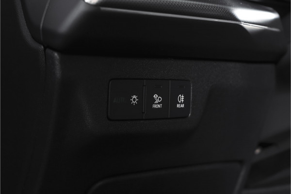 Audi Q3 1.5 e-hybrid 272 PK S edition | S/K-Panodak | Elek. Trekhaak | Tech Pack Plus | Adapt. Cruise | Stoel-+Stuurverw. | Camera | NAV+App. Connect | Elek. Klep | LM 20" | 7257