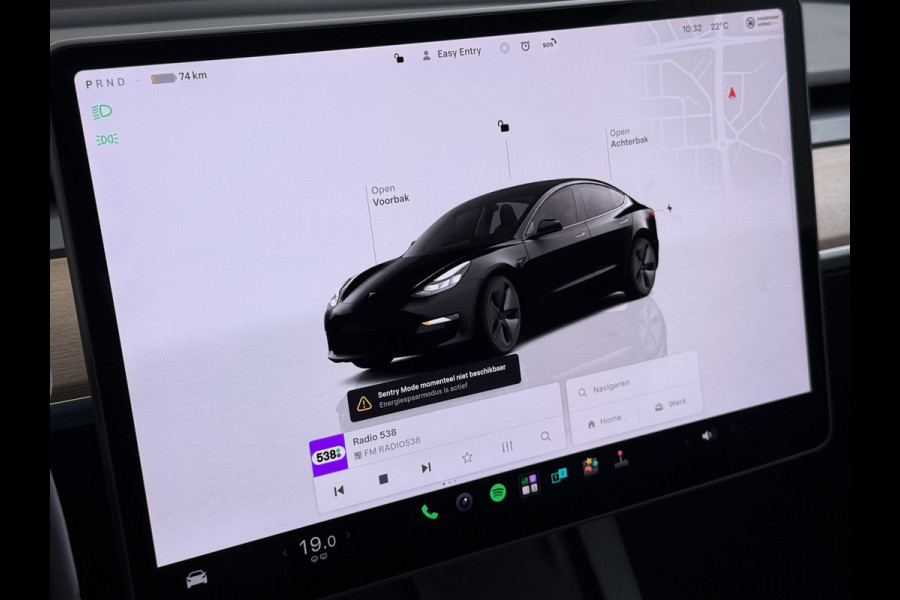 Tesla Model 3 Long Range RWD 75 kWh SOH 93% Warmtepomp Panoramadak Navi Camera's Leder Memory Stuur+Stoelverwarming Traffic-Aware Cruise Control AMD Ryzen™ Elek.Achterklep Led