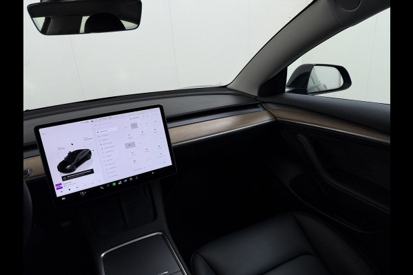 Tesla Model 3 Long Range RWD 75 kWh SOH 93% Warmtepomp Panoramadak Navi Camera's Leder Memory Stuur+Stoelverwarming Traffic-Aware Cruise Control AMD Ryzen™ Elek.Achterklep Led