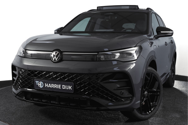 Volkswagen Tiguan 1.5 eHybrid 272PK R-Line Edition | Black Style | 15 inch Navi | Elek. Trekhaak | IQ Light | S/K-Panodak | Dig. Cockpit | Adapt. Cruise | Stoel-+Stuurverw. | 360 Camera | NAV + App. Connect | ECC | Elek. Klep | LM 20" | 4393