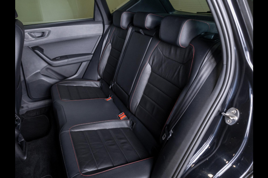 Seat Ateca 1.5 TSI FR Business Intense 150pk / Achteruitrijcamera / Trekhaak / Adaptieve cruise control / Lederen bekleding / Beats audio / Stoelverwarming / Navigatie / Apple carplay /