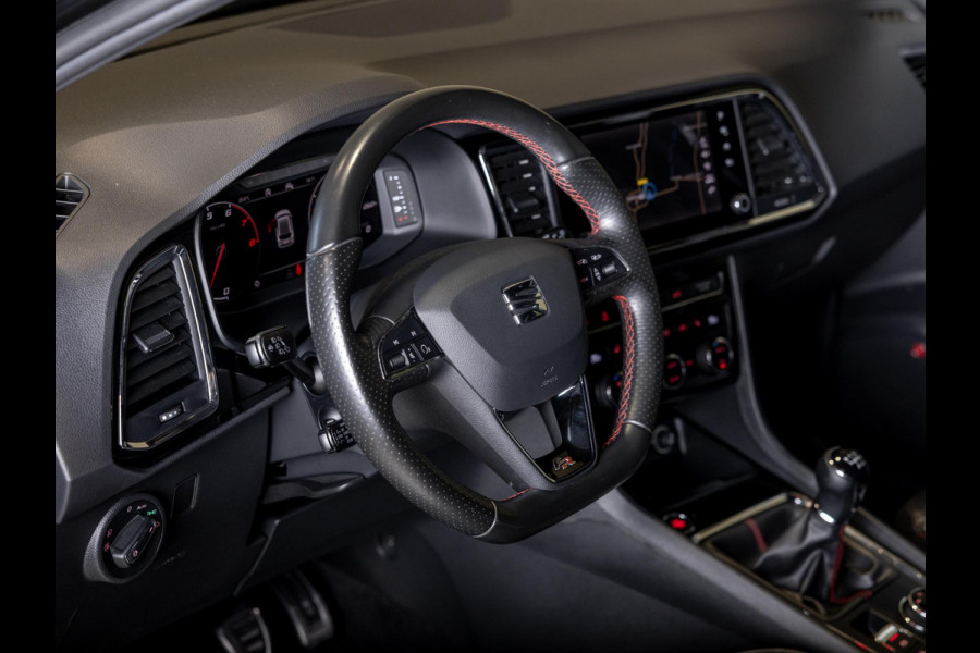 Seat Ateca 1.5 TSI FR Business Intense 150pk / Achteruitrijcamera / Trekhaak / Adaptieve cruise control / Lederen bekleding / Beats audio / Stoelverwarming / Navigatie / Apple carplay /