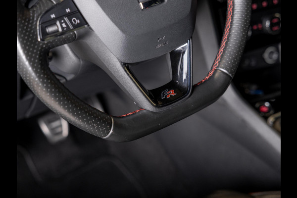 Seat Ateca 1.5 TSI FR Business Intense 150pk / Achteruitrijcamera / Trekhaak / Adaptieve cruise control / Lederen bekleding / Beats audio / Stoelverwarming / Navigatie / Apple carplay /