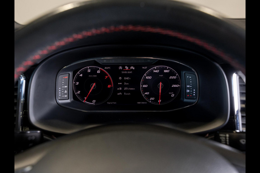 Seat Ateca 1.5 TSI FR Business Intense 150pk / Achteruitrijcamera / Trekhaak / Adaptieve cruise control / Lederen bekleding / Beats audio / Stoelverwarming / Navigatie / Apple carplay /