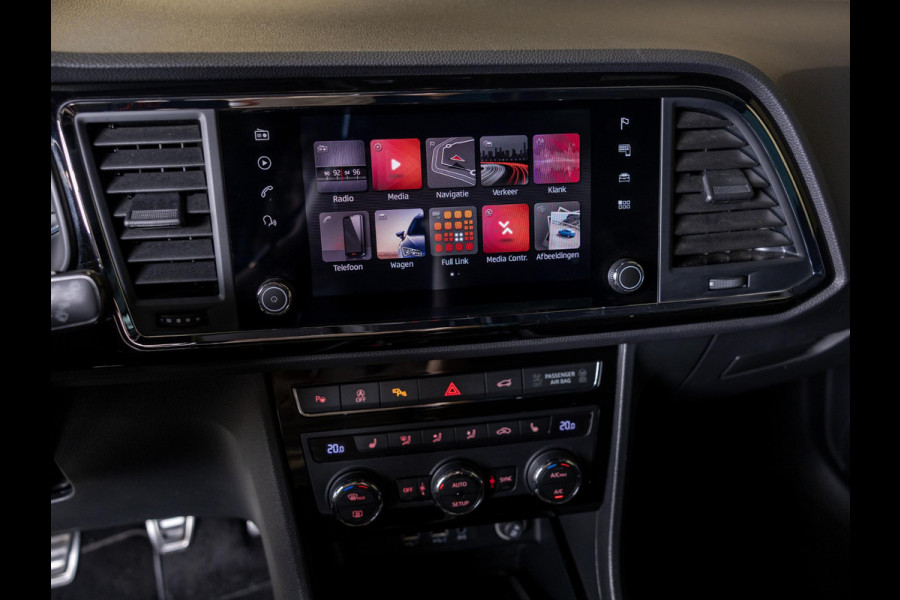 Seat Ateca 1.5 TSI FR Business Intense 150pk / Achteruitrijcamera / Trekhaak / Adaptieve cruise control / Lederen bekleding / Beats audio / Stoelverwarming / Navigatie / Apple carplay /