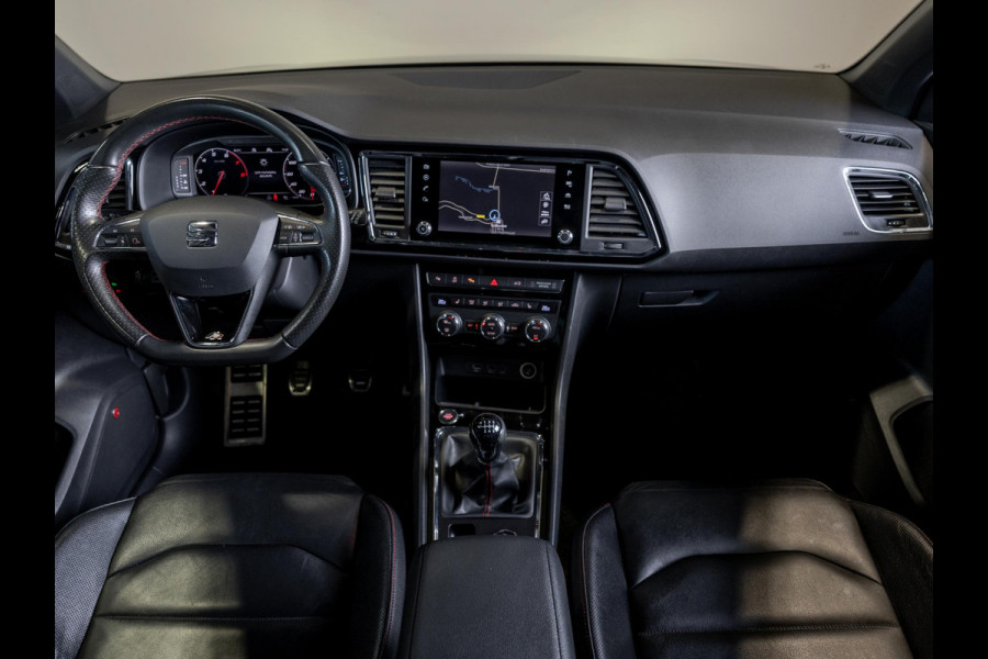 Seat Ateca 1.5 TSI FR Business Intense 150pk / Achteruitrijcamera / Trekhaak / Adaptieve cruise control / Lederen bekleding / Beats audio / Stoelverwarming / Navigatie / Apple carplay /
