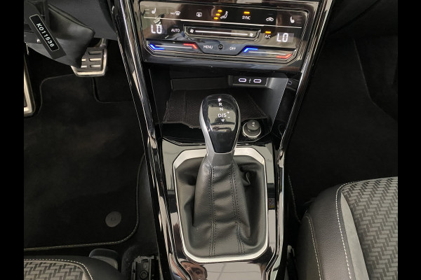 Volkswagen T-Roc Cabrio 1.5 TSI R-Line binnen en buiten Carplay / Camera / Stoelverw