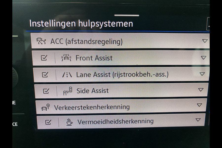 Volkswagen T-Roc Cabrio 1.5 TSI R-Line binnen en buiten Carplay / Camera / Stoelverw