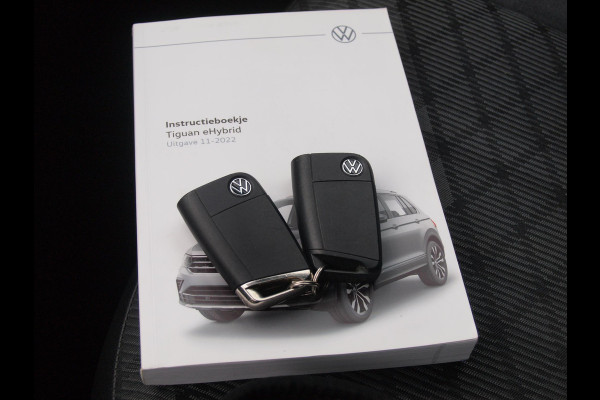 Volkswagen Tiguan 1.4 TSI eHybrid R-Line Business | NL-Auto | Panoramadak | Trekhaak | 360 Camera | Sfeerverlichting | ACC |