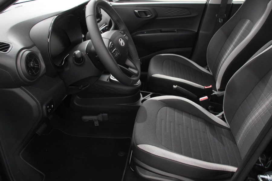 Hyundai i10 1.0 Automaat Comfort 5-zits Navigatie Apple Carplay/Android Auto Cruise Control DAB Airco