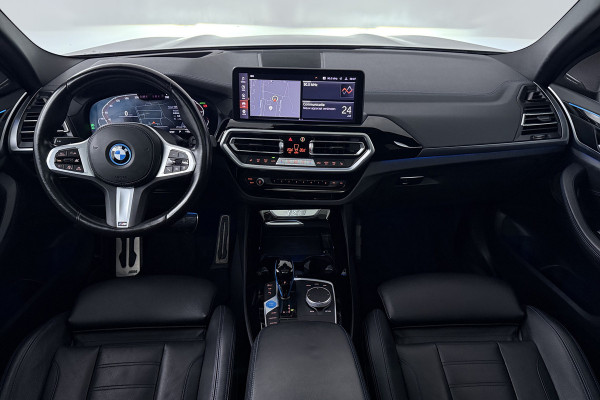BMW iX3 High Executive 80 kWh (PANORAMADAK, TREKHAAK, H&K AUDIO, CRUISE ADAPTIEF, CAMERA, STOELVERWARMING, SFEERVERLICHTING)