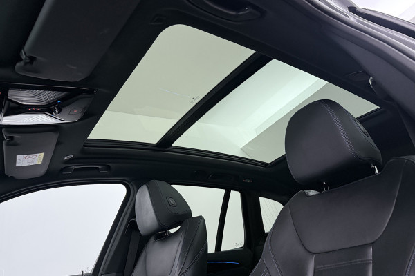 BMW iX3 High Executive 80 kWh (PANORAMADAK, TREKHAAK, H&K AUDIO, CRUISE ADAPTIEF, CAMERA, STOELVERWARMING, SFEERVERLICHTING)