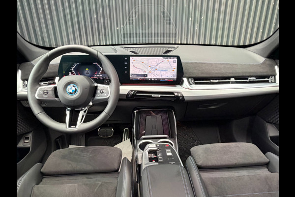 BMW X1 XDrive30e High Executive M Sport Pro | PANO | HARMAN KARDON | DRIVE PRO | PARK PRO | HEAD-UP | 20 INCH | FABRIEKSGARANTIE