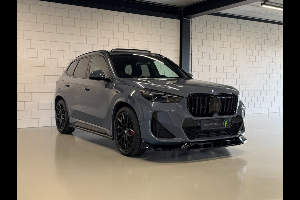 BMW X1 XDrive30e High Executive M Sport Pro | PANO | HARMAN KARDON | DRIVE PRO | PARK PRO | HEAD-UP | 20 INCH | FABRIEKSGARANTIE