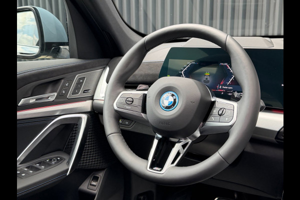 BMW X1 XDrive30e High Executive M Sport Pro | PANO | HARMAN KARDON | DRIVE PRO | PARK PRO | HEAD-UP | 20 INCH | FABRIEKSGARANTIE