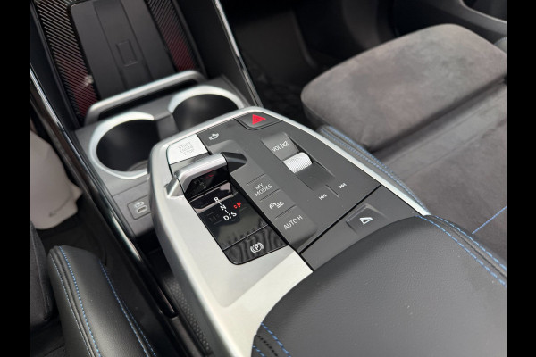 BMW X1 XDrive30e High Executive M Sport Pro | PANO | HARMAN KARDON | DRIVE PRO | PARK PRO | HEAD-UP | 20 INCH | FABRIEKSGARANTIE