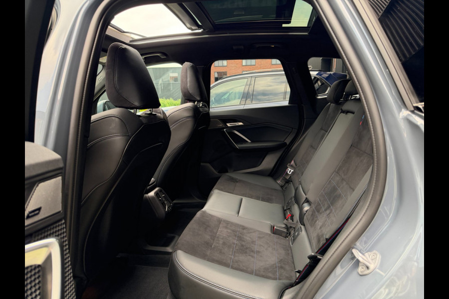 BMW X1 XDrive30e High Executive M Sport Pro | PANO | HARMAN KARDON | DRIVE PRO | PARK PRO | HEAD-UP | 20 INCH | FABRIEKSGARANTIE