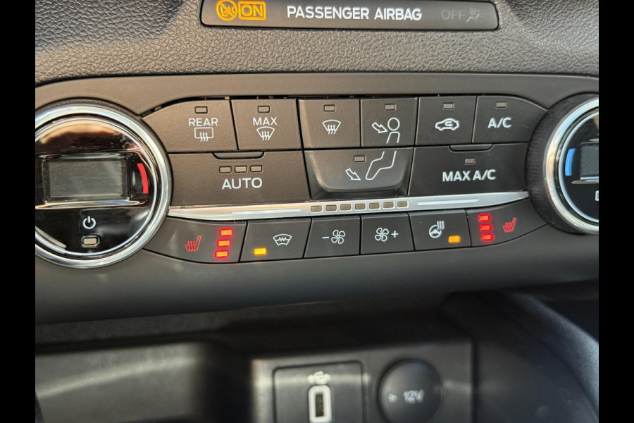 Ford FOCUS Wagon 1.0 EcoBoost Titanium Business 2e Eigenaar|Pano|Stoel+stuurverw|Adap Cruise|Carplay|HUD|Dealer Onderhouden|Camera|Clima|PDC V+A|Trekhaak|LM velgen|Navi|Elek Ramen|N.A.P.|APK tot 07-2027