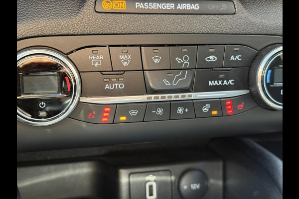 Ford FOCUS Wagon 1.0 EcoBoost Titanium Business 2e Eigenaar|Pano|Stoel+stuurverw|Adap Cruise|Carplay|HUD|Dealer Onderhouden|Camera|Clima|PDC V+A|Trekhaak|LM velgen|Navi|Elek Ramen|N.A.P.|APK tot 07-2027