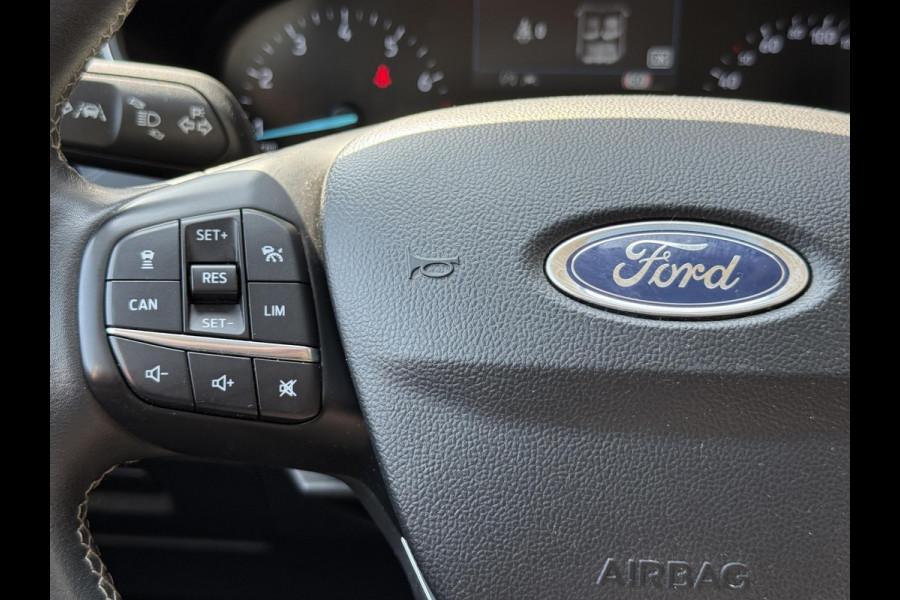 Ford FOCUS Wagon 1.0 EcoBoost Titanium Business 2e Eigenaar|Pano|Stoel+stuurverw|Adap Cruise|Carplay|HUD|Dealer Onderhouden|Camera|Clima|PDC V+A|Trekhaak|LM velgen|Navi|Elek Ramen|N.A.P.|APK tot 07-2027