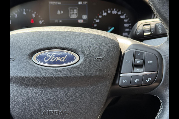 Ford FOCUS Wagon 1.0 EcoBoost Titanium Business 2e Eigenaar|Pano|Stoel+stuurverw|Adap Cruise|Carplay|HUD|Dealer Onderhouden|Camera|Clima|PDC V+A|Trekhaak|LM velgen|Navi|Elek Ramen|N.A.P.|APK tot 07-2027