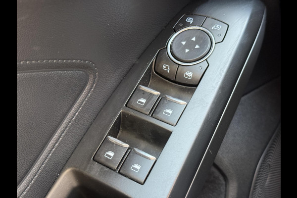 Ford FOCUS Wagon 1.0 EcoBoost Titanium Business 2e Eigenaar|Pano|Stoel+stuurverw|Adap Cruise|Carplay|HUD|Dealer Onderhouden|Camera|Clima|PDC V+A|Trekhaak|LM velgen|Navi|Elek Ramen|N.A.P.|APK tot 07-2027