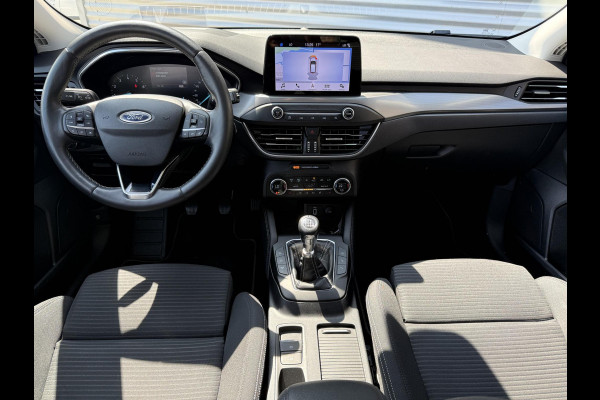 Ford FOCUS Wagon 1.0 EcoBoost Titanium Business 2e Eigenaar|Pano|Stoel+stuurverw|Adap Cruise|Carplay|HUD|Dealer Onderhouden|Camera|Clima|PDC V+A|Trekhaak|LM velgen|Navi|Elek Ramen|N.A.P.|APK tot 07-2027