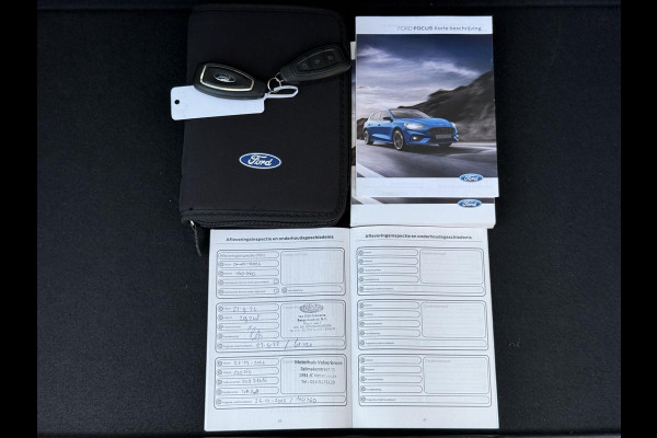 Ford FOCUS Wagon 1.0 EcoBoost Titanium Business 2e Eigenaar|Pano|Stoel+stuurverw|Adap Cruise|Carplay|HUD|Dealer Onderhouden|Camera|Clima|PDC V+A|Trekhaak|LM velgen|Navi|Elek Ramen|N.A.P.|APK tot 07-2027