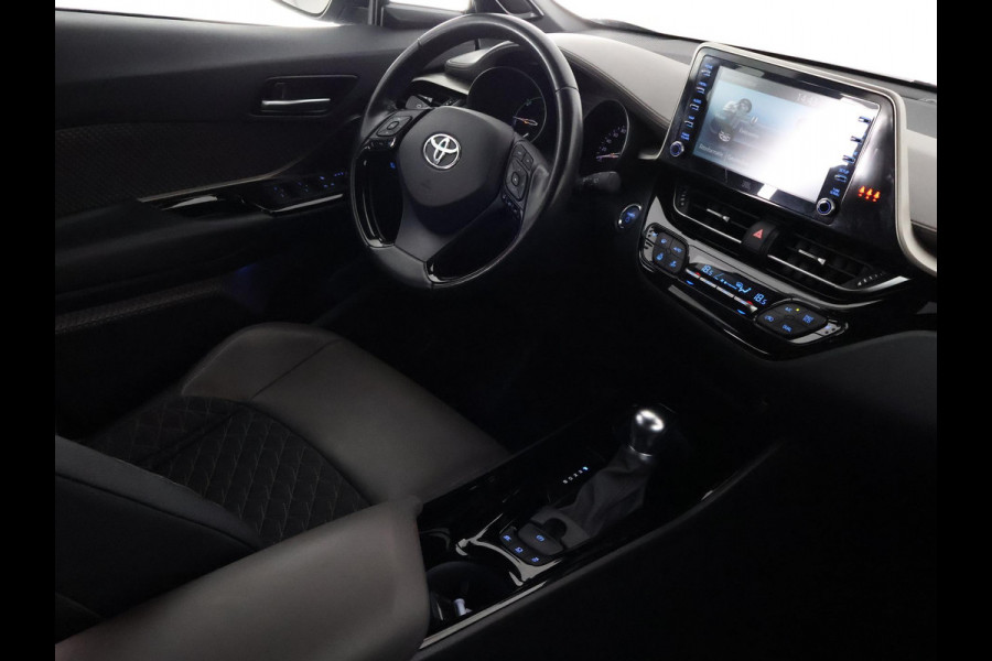 Toyota C-HR 1.8 Hybrid Executive Bi-Tone | JBL Audio | Dodehoek Detectie | Apple Carplay & AndroidAUTO | Half Leder |