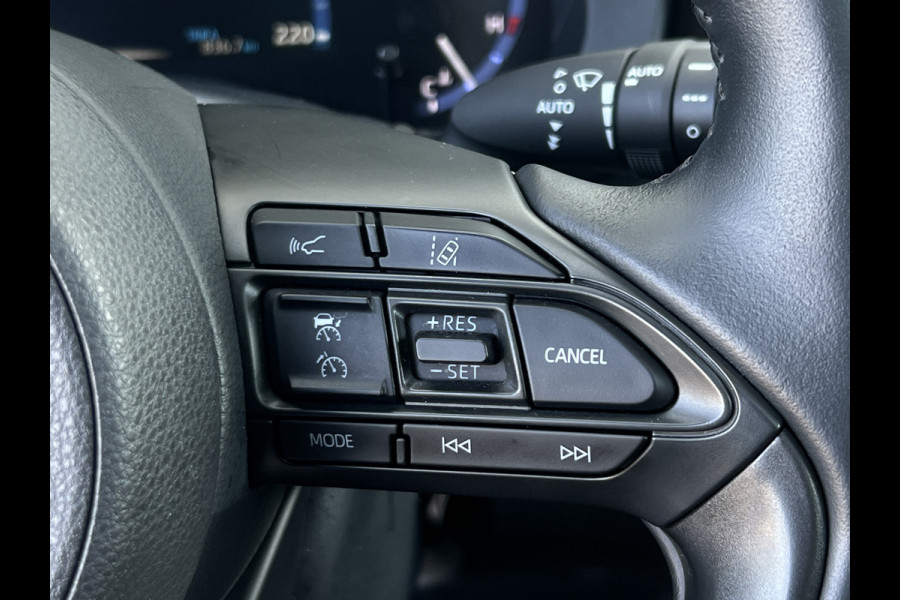 Toyota Yaris Cross 1.5 Hybrid Executive | Trekhaak | Pano | 360 Camera | Winter Pakket