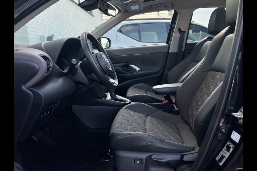 Toyota Yaris Cross 1.5 Hybrid Executive | Trekhaak | Pano | 360 Camera | Winter Pakket