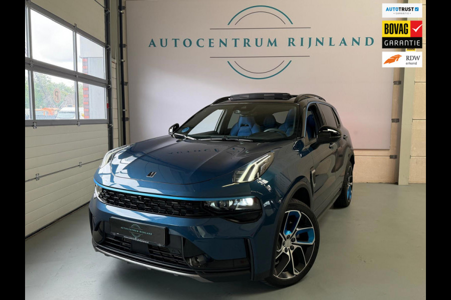 Lynk & Co 01 1.5 261PK Plug-in Hybrid, Pano, 360 Camera ,Apple Carplay