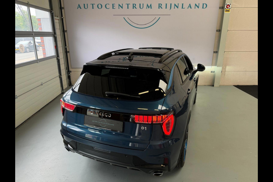 Lynk & Co 01 1.5 261PK Plug-in Hybrid, Pano, 360 Camera ,Apple Carplay