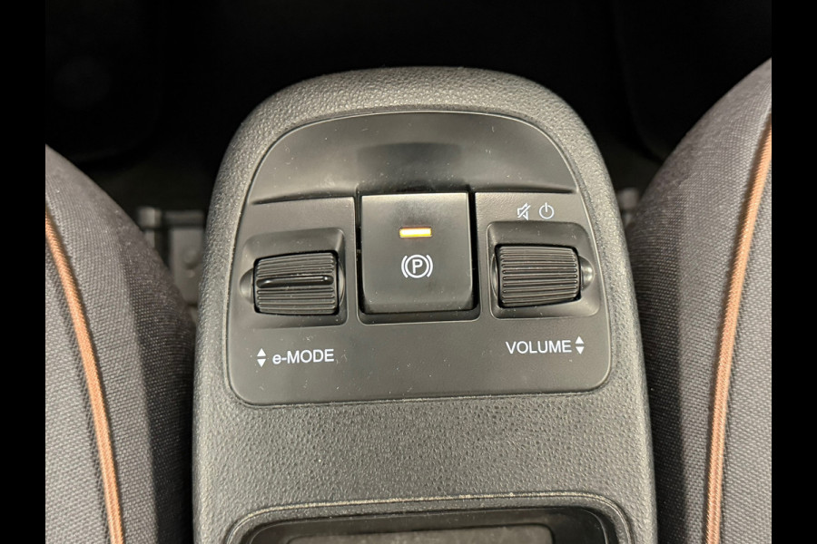 Fiat 500E Icon 42 kWh AUT. SOH 93% NAVIGATIE CRUISE KEYLESS-GO APPLECARPLAY ANDROIDAUTO