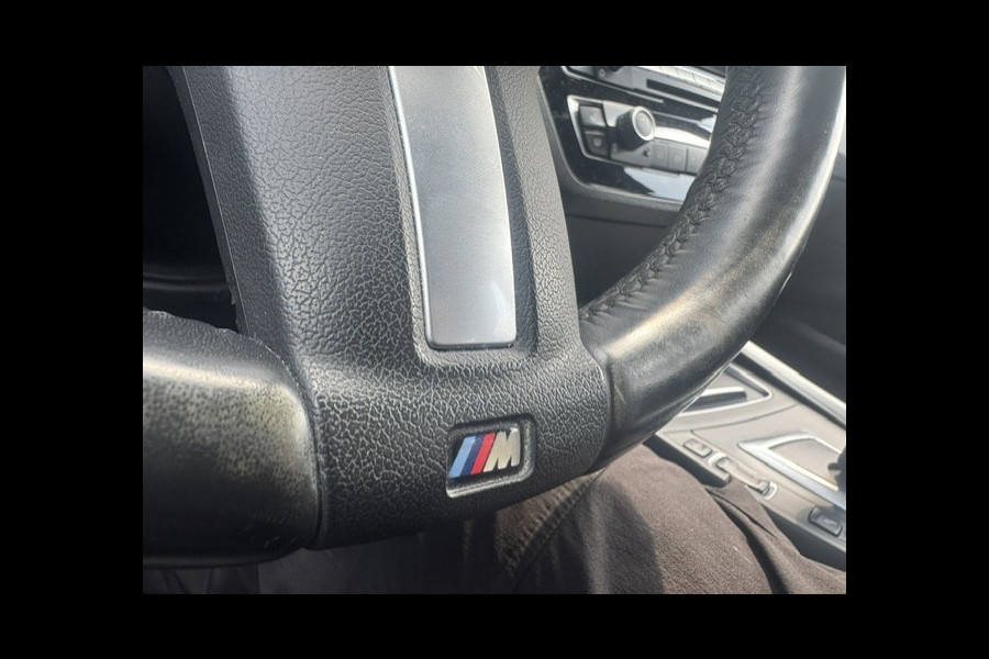 BMW 1-serie 118i Edition M Sport - Schuifdak - LED - Leder - Harman Kardon