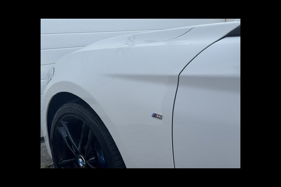BMW 1-serie 118i Edition M Sport - Schuifdak - LED - Leder - Harman Kardon