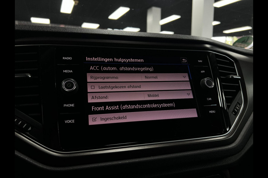 Volkswagen T-Roc 1.0 TSI | ACC | PDC | Camera | Elektr.koffer