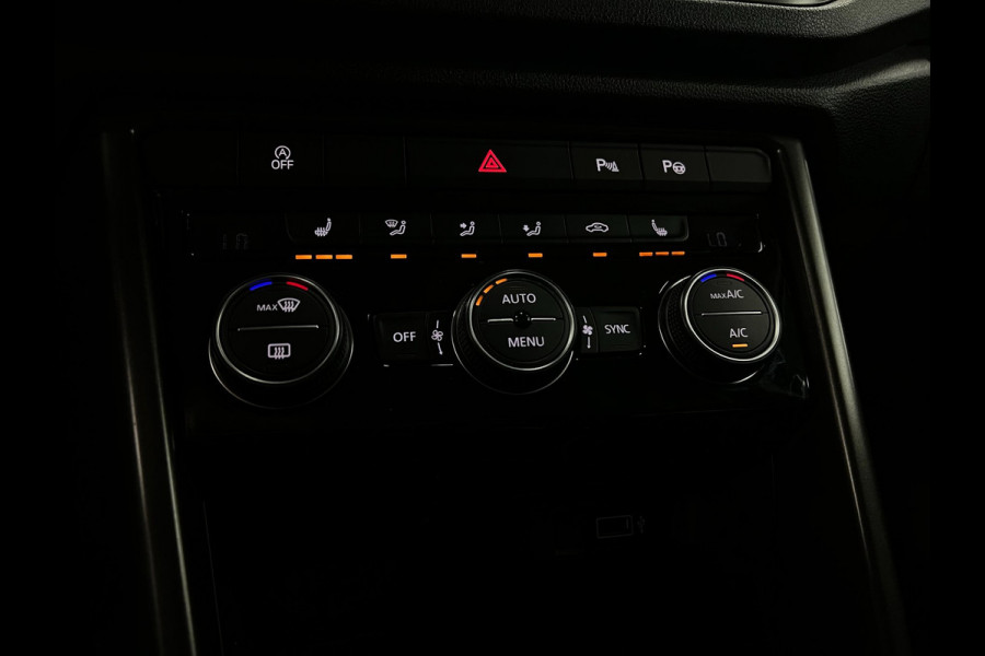 Volkswagen T-Roc 1.0 TSI | ACC | PDC | Camera | Elektr.koffer