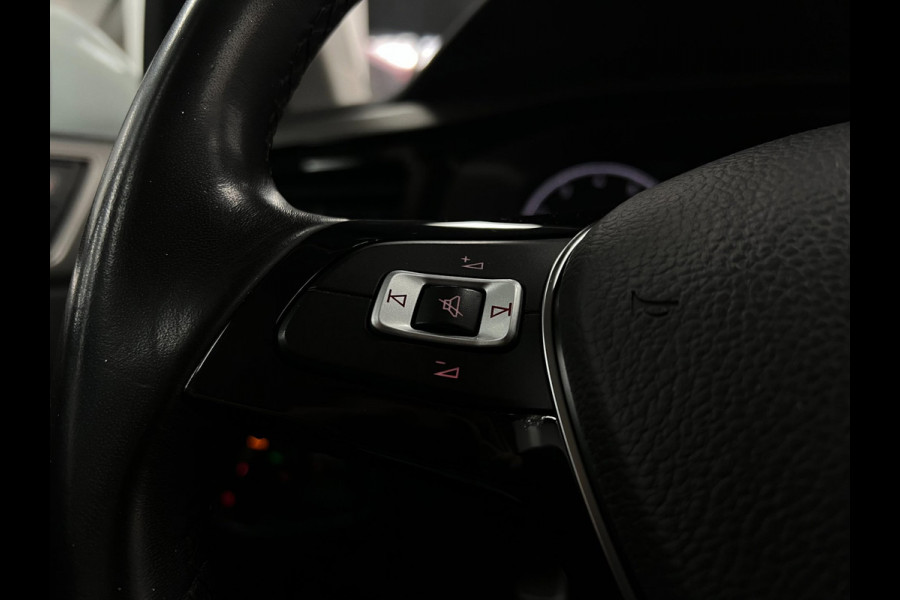 Volkswagen Polo 1.0 TSI | Carplay | Stoelver. | Panoramadak