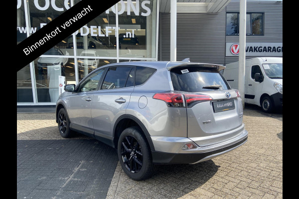 Toyota RAV4 2.5 HYBRID DYNAMIC SPORT GARANTIE 10-2028 ACHTERUITRIJ CAMERA . ADAPTIEVE CRUISE CONTROL . PARKEERSENSOREN VOOR & ACHTER .
